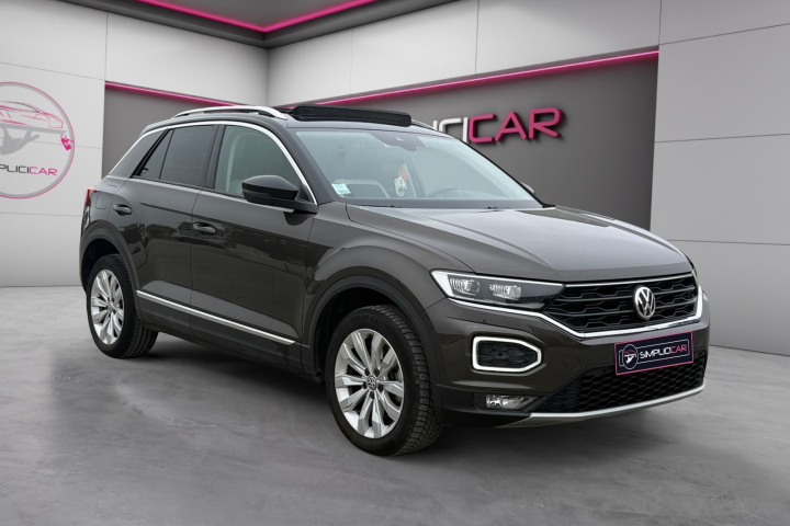 VOLKSWAGEN T-ROC
